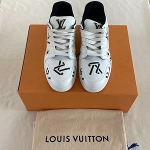 Louis Vuitton LV Trainer Sneakers